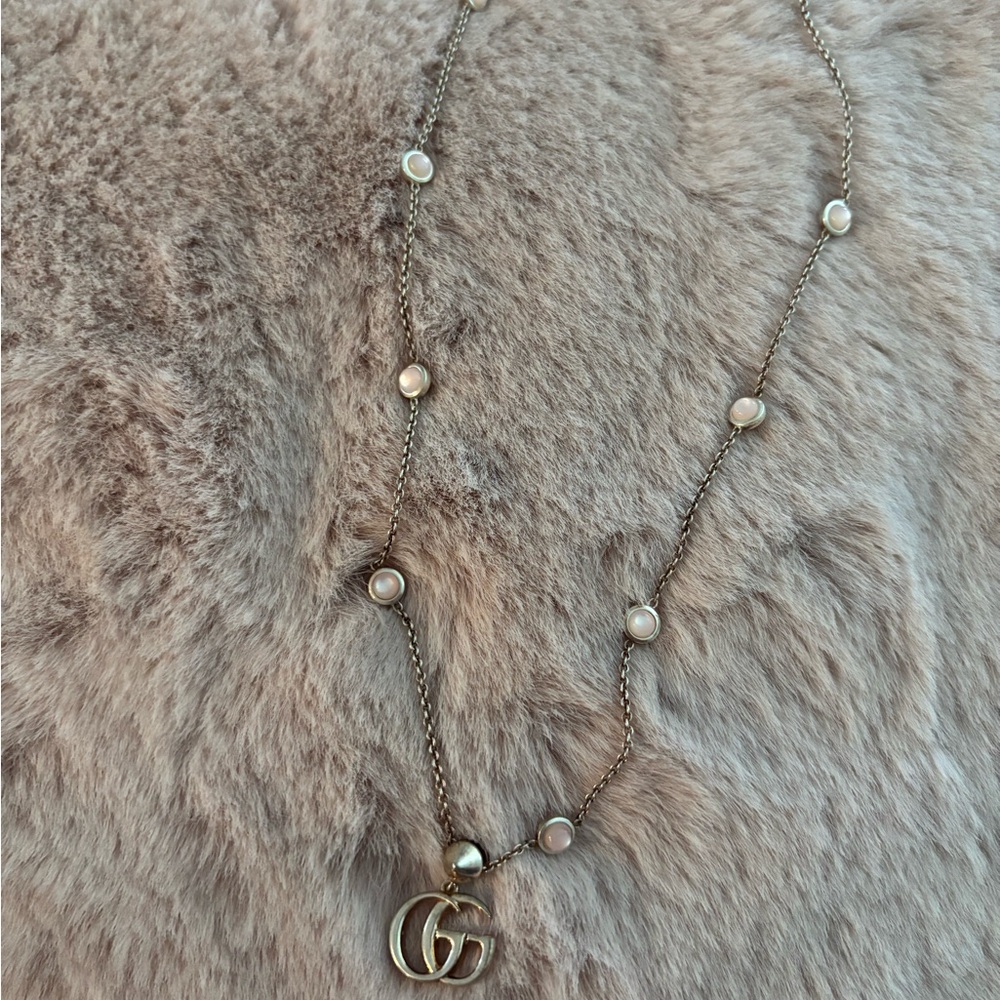 Gucci Resin GG Marmont Necklace - Picture 2 of 2